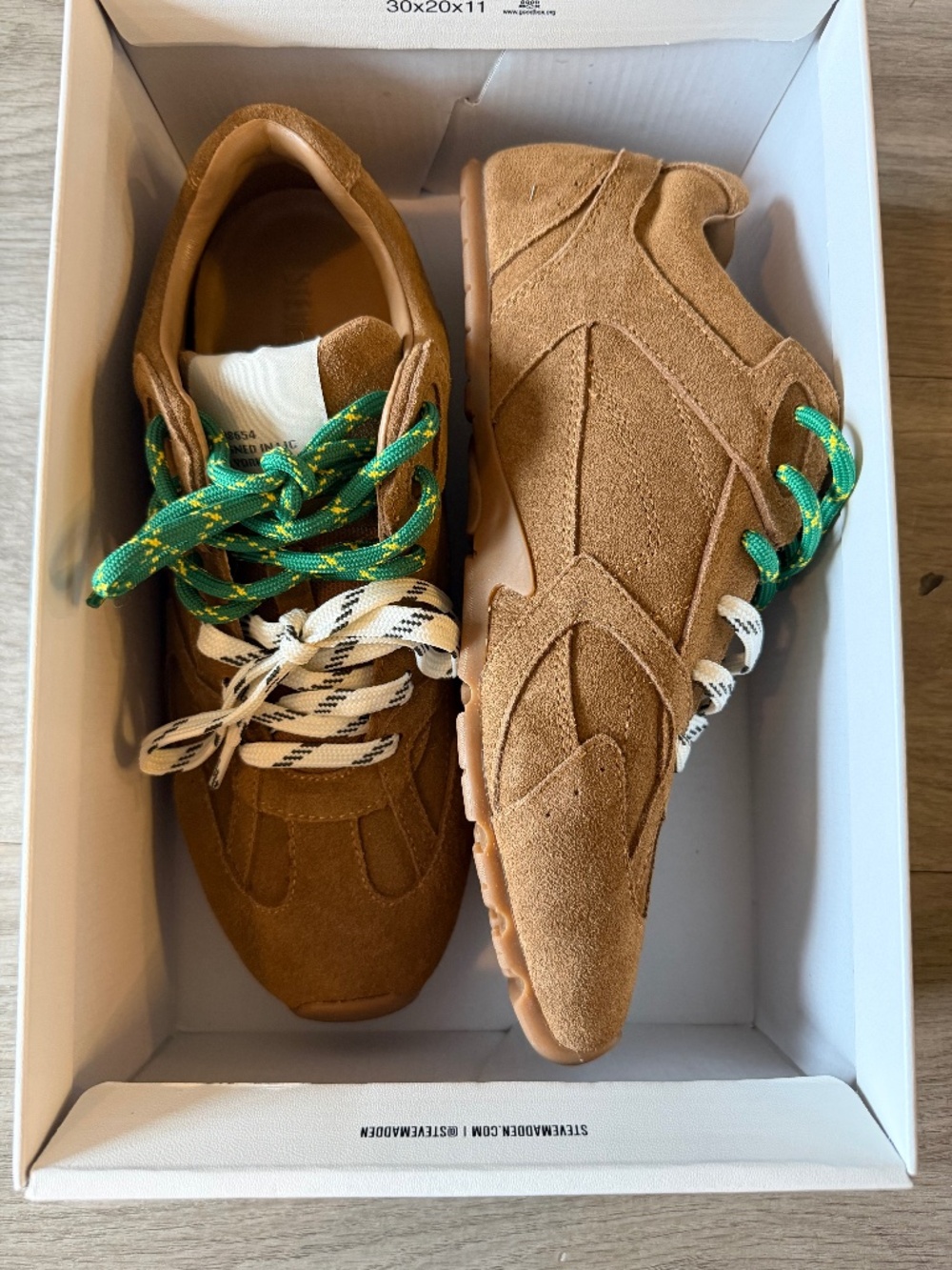 STEVE MADDEN AZIEL CAMEL SUEDE SNEAKERS size 9.5